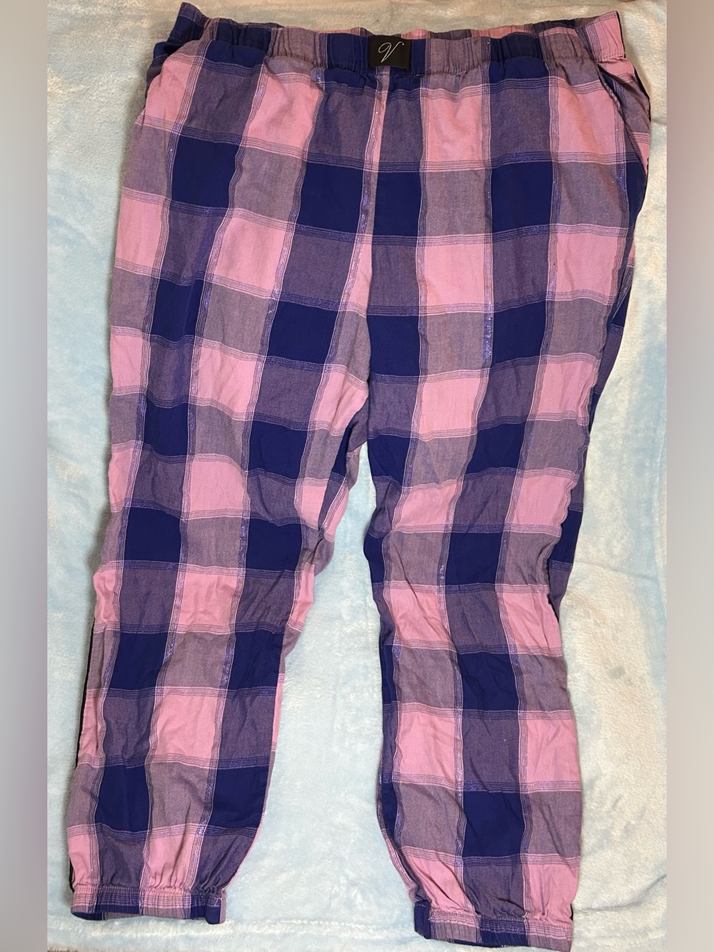 Victoria's Secret Blue/Pink Plaid Pattern Pajama Pants Black/Gold Label Medium